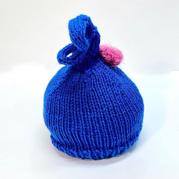 NWT Hand Knit Infant Bluebird Beanie Hat with Button Eyes Size 6-12 Mos. - Picture 4 of 7
